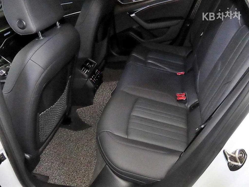 Ауди A6(C8)45 TFSI Quattro Premium - 7