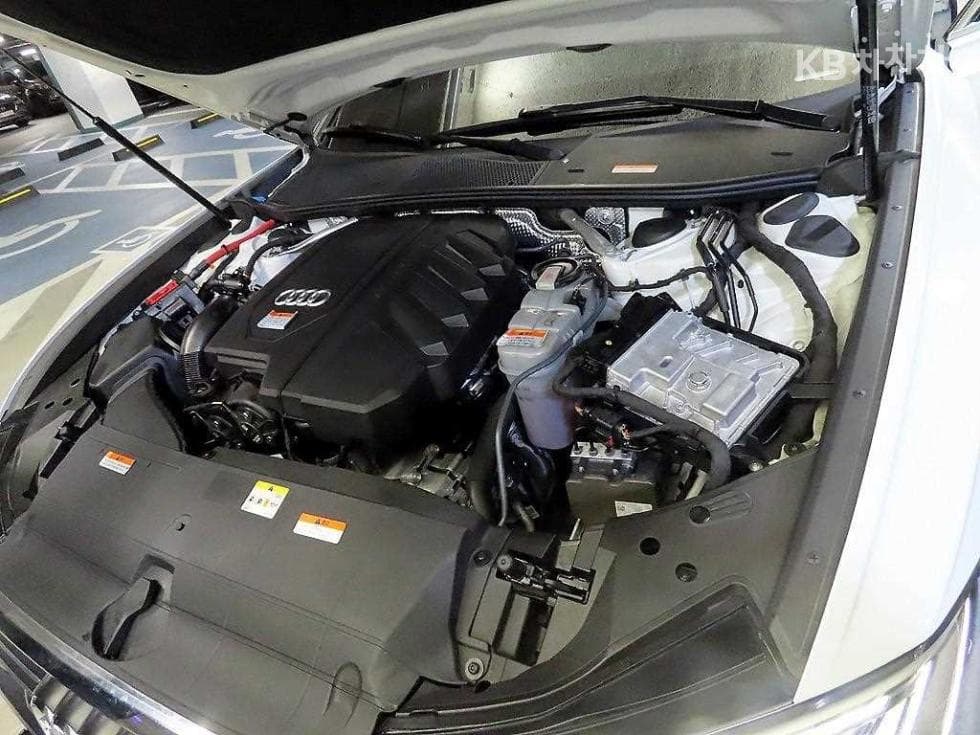 Ауди A6(C8)45 TFSI Quattro Premium - 19