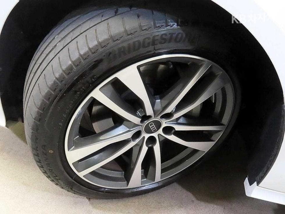 Ауди A6(C8)45 TFSI Quattro Premium - 20