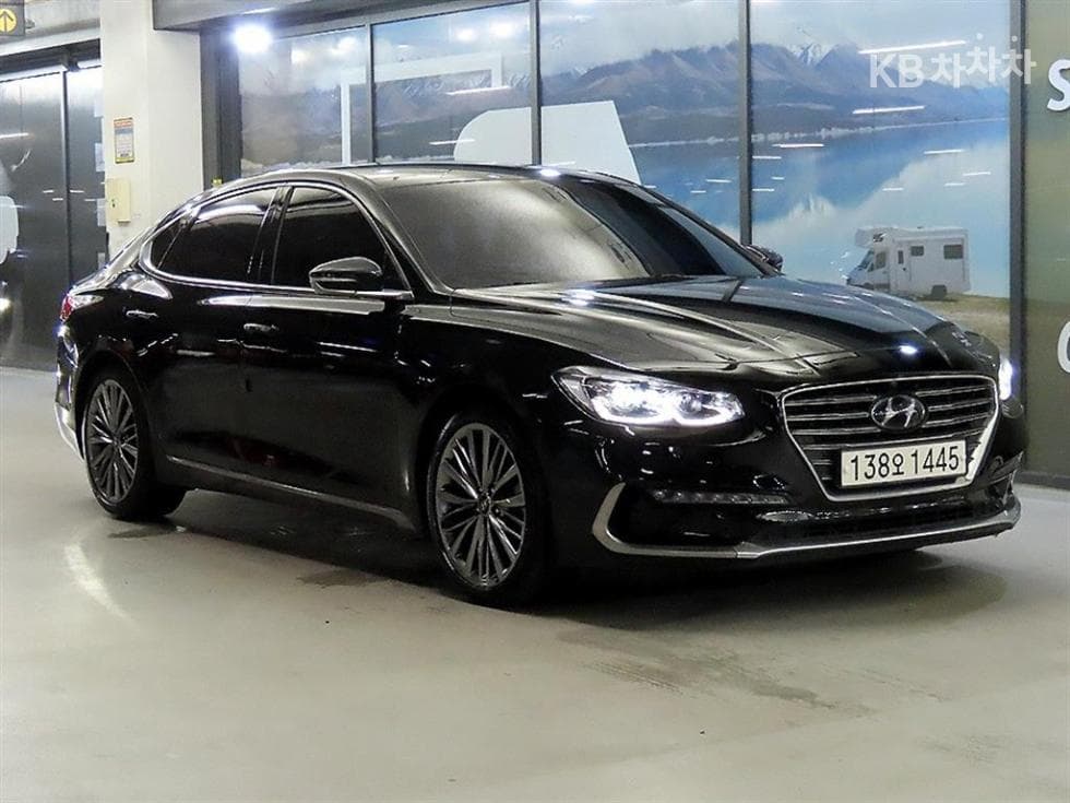 Хюндай Grandeur (Azera)IG 3.3 셀러브리티 - Image 1