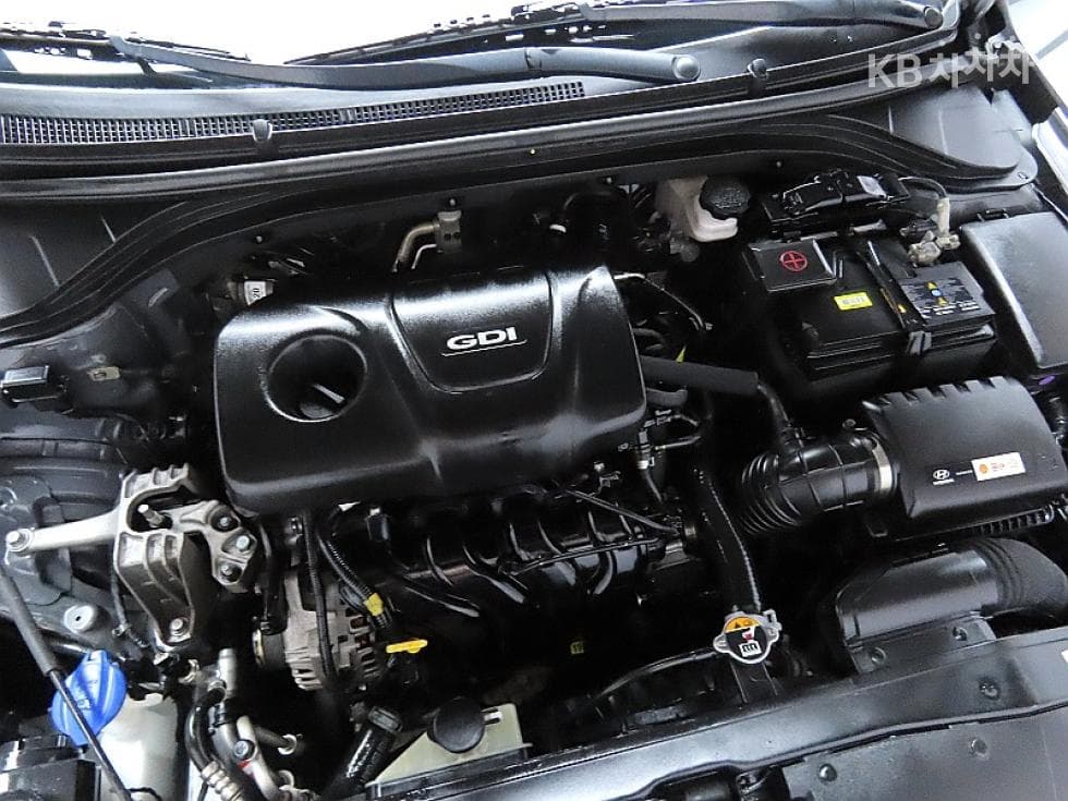 Hyundai Avante (Elantra)AD1.6 GDi Smart - 7