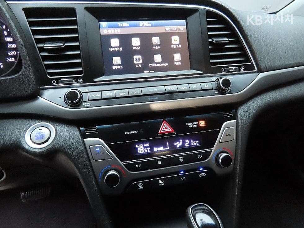 Hyundai Avante (Elantra)AD1.6 GDi Smart - 17