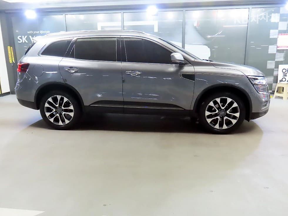 Рено Корея QM62.0 2WD RE Signature - 3