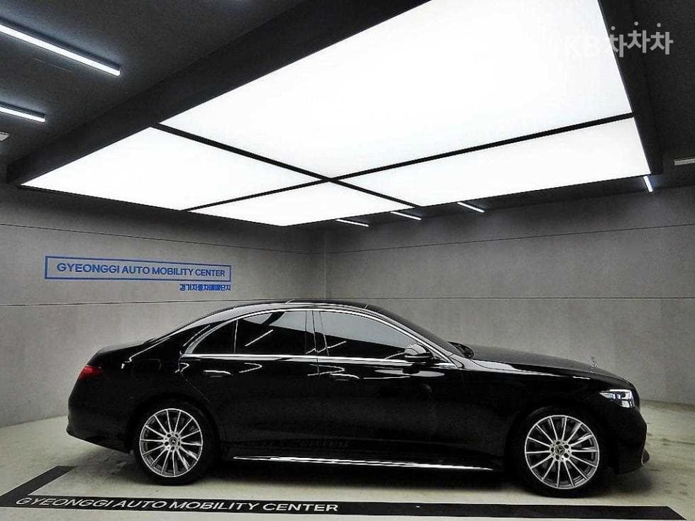 Mercedes-Benz S-Class W223S400d 4Matic Standard - 2