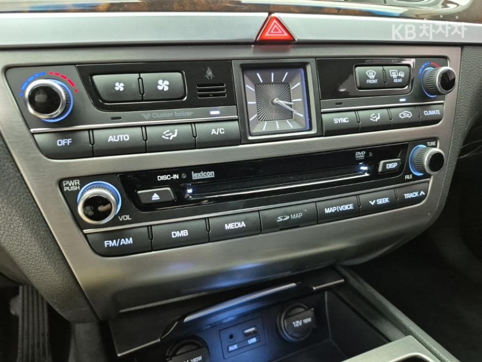Hyundai GenesisDHG380 Prestige AWD Standard - 10