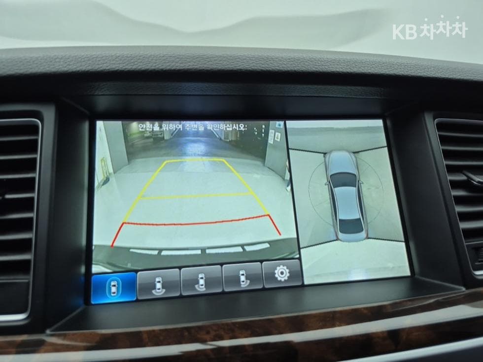 Hyundai GenesisDHG380 Prestige AWD Standard - 14
