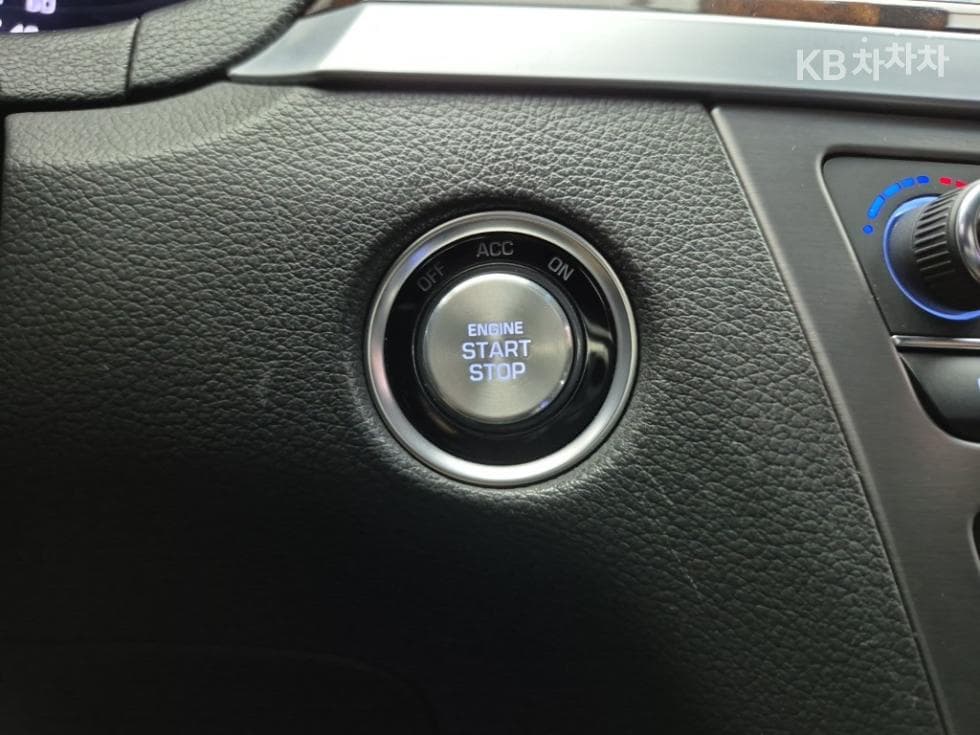 Hyundai GenesisDHG380 Prestige AWD Standard - 17