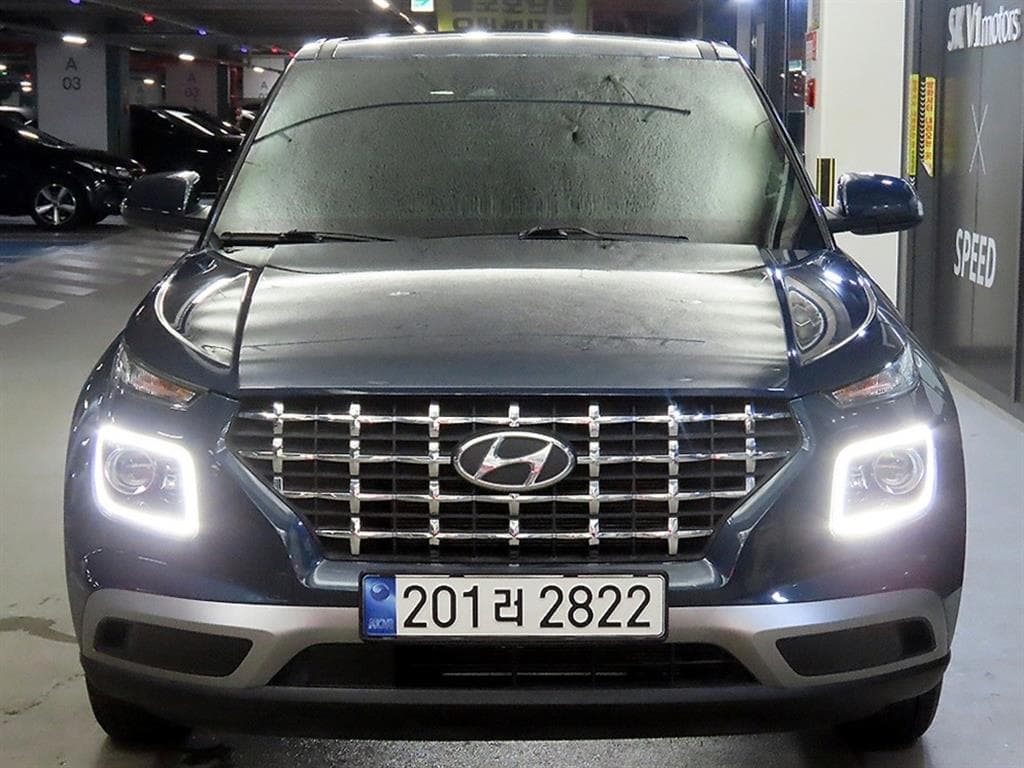 Хюндай ВениуБензин 1.6 Premium - 2