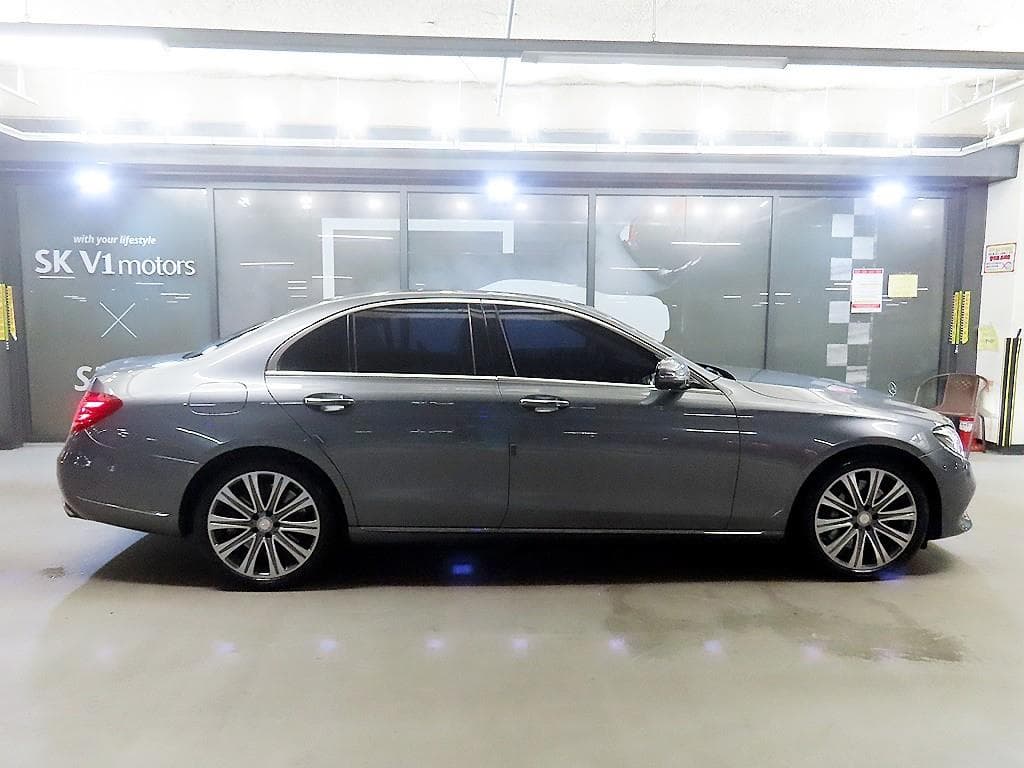 Mercedes-Benz E-Клас (W213)E400 4MATIC Exclusive - 3
