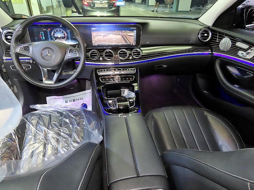 Mercedes-Benz E-Клас (W213)E400 4MATIC Exclusive - 10