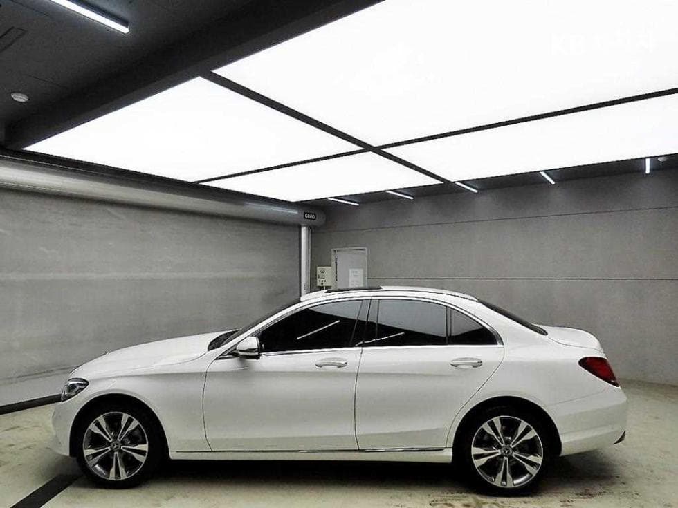 Mercedes-Benz The New (фейслифт) C-КласC220 d 4Matic W205 - 4