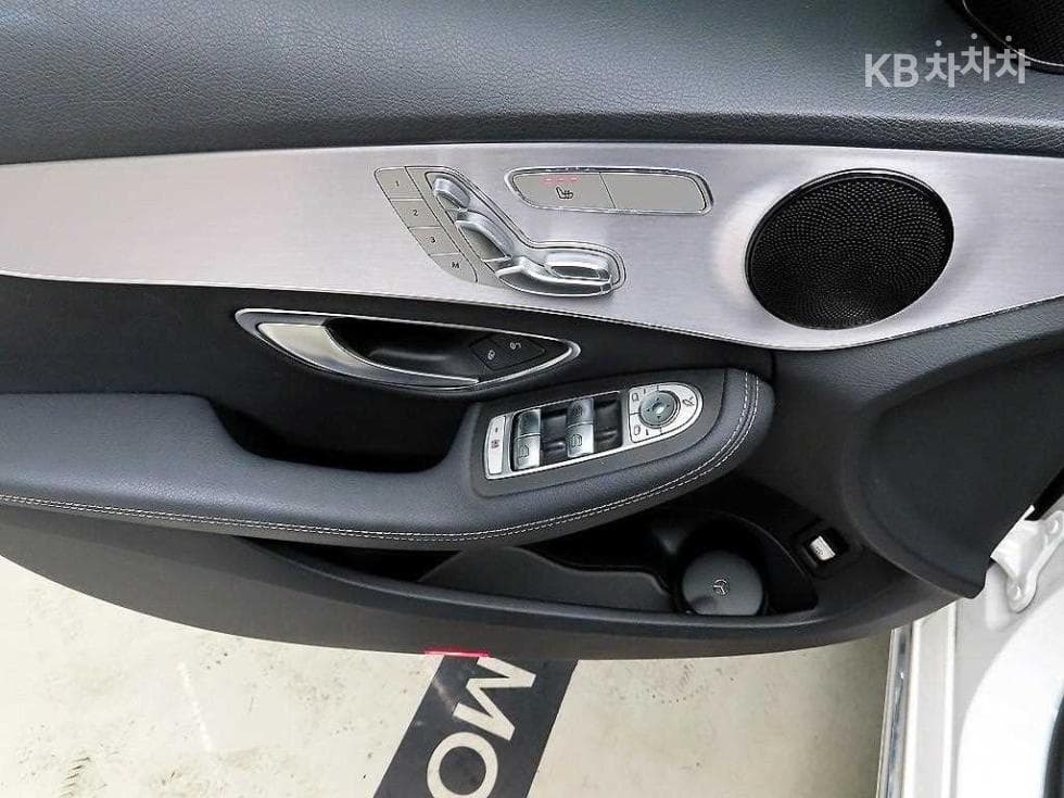 Mercedes-Benz The New (фейслифт) C-КласC220 d 4Matic W205 - 11