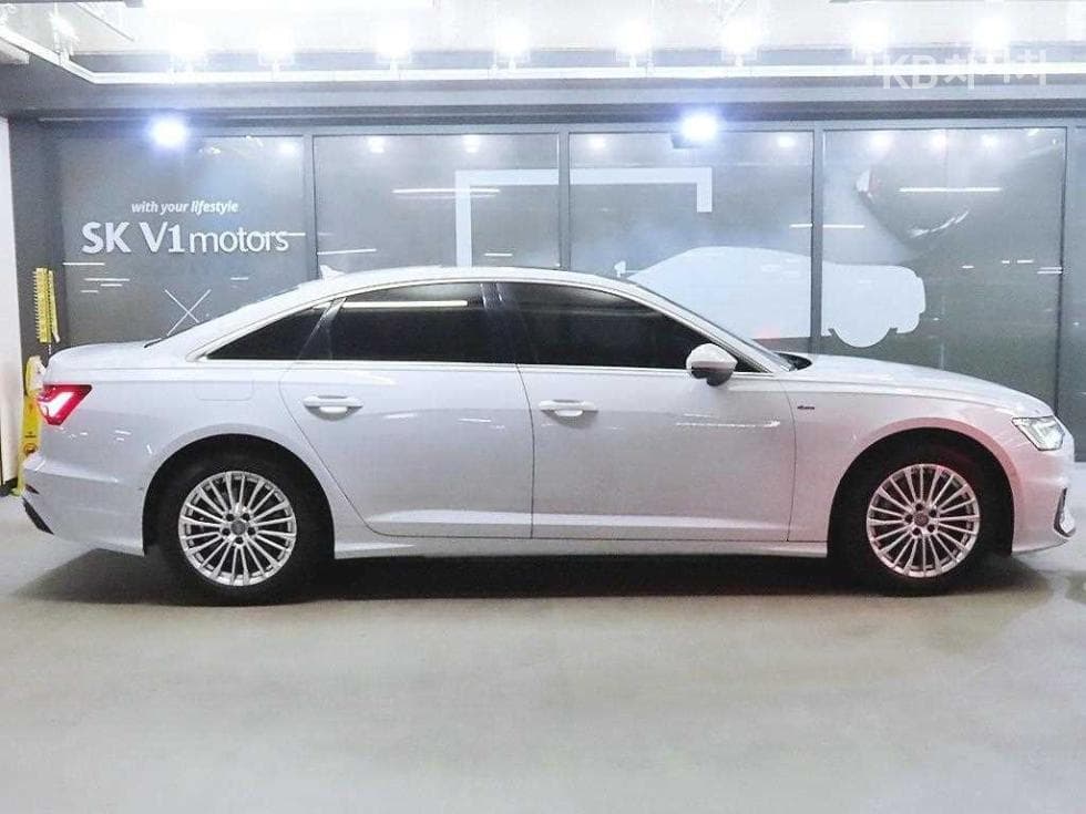 Ауди A6(C8)45 TFSI Стандартен - 3