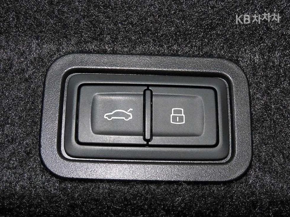 Ауди A6(C8)45 TFSI Стандартен - 17