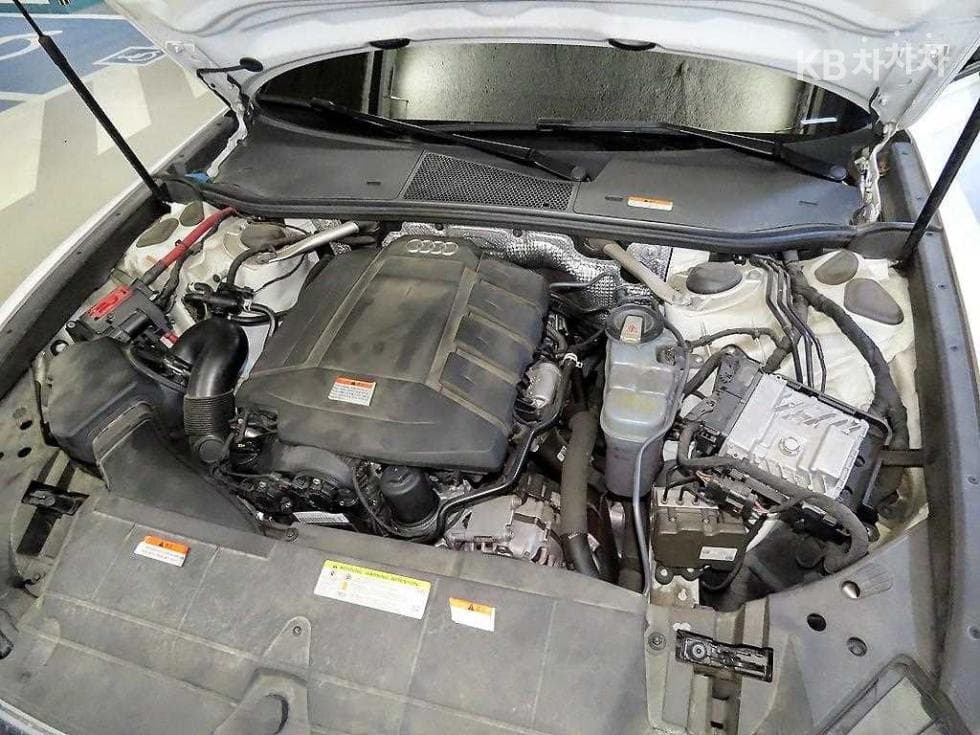 Ауди A6(C8)45 TFSI Стандартен - 19