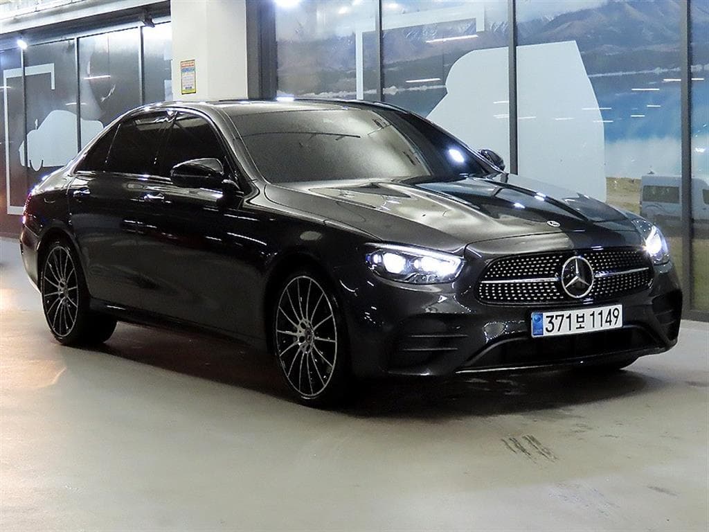 Mercedes-Benz E-Клас (W213) E350 4MATIC Exclusive - Image 1
