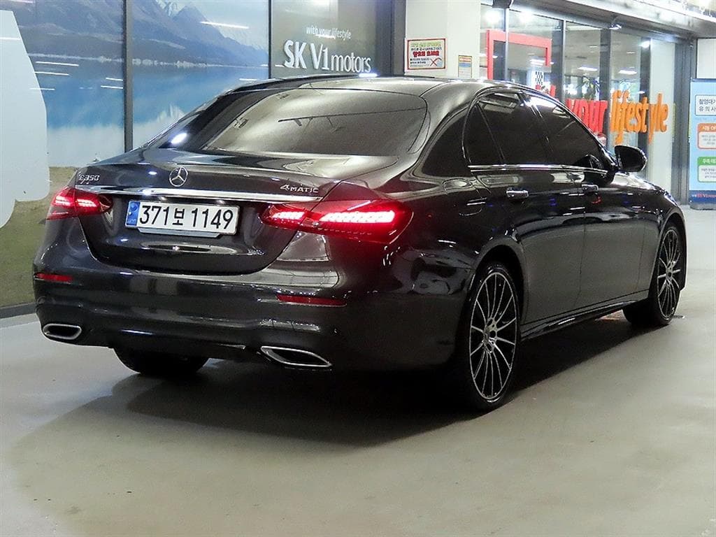 Mercedes-Benz E-Клас (W213)E350 4MATIC Exclusive - 4