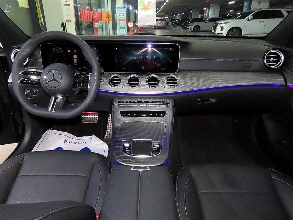 Mercedes-Benz E-Клас (W213)E350 4MATIC Exclusive - 10
