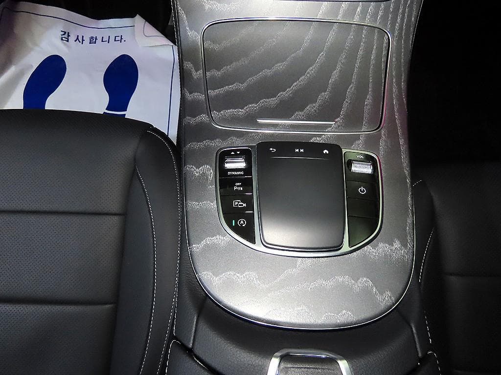 Mercedes-Benz E-Клас (W213)E350 4MATIC Exclusive - 12