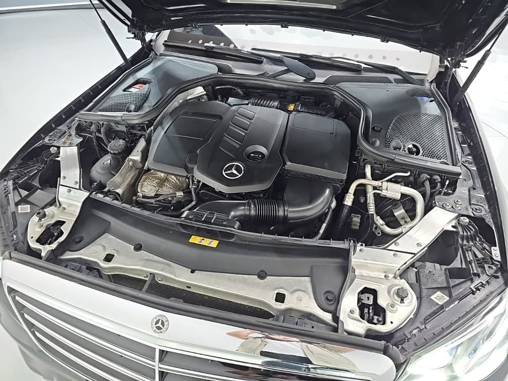 Mercedes-Benz E-Клас (W213)E220d 4MATIC Exclusive - 5