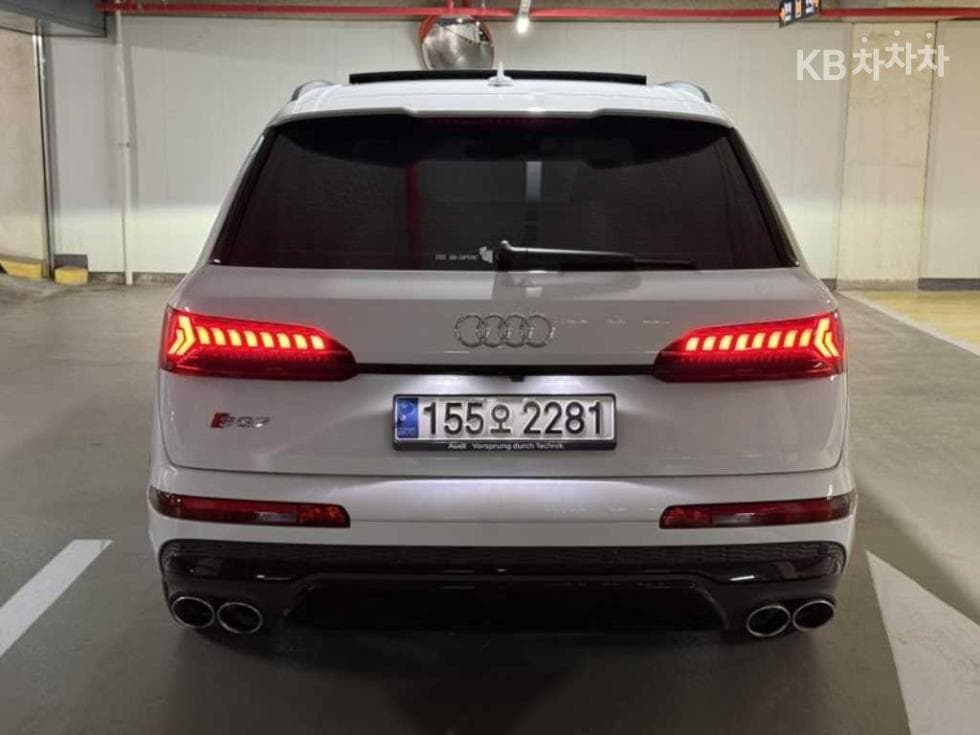 Ауди SQ4(4M)4.0 TFSI Quattro Стандартен - 4