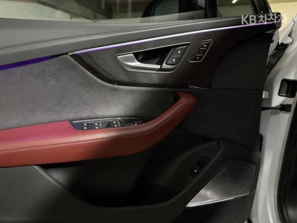 Ауди SQ4(4M)4.0 TFSI Quattro Стандартен - 14