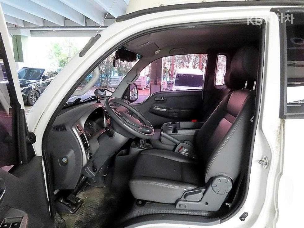 Kia Bongo 3 (light truck)1.2Ton Wing Body Extra Long Manual식 King Cab Prestige - 5
