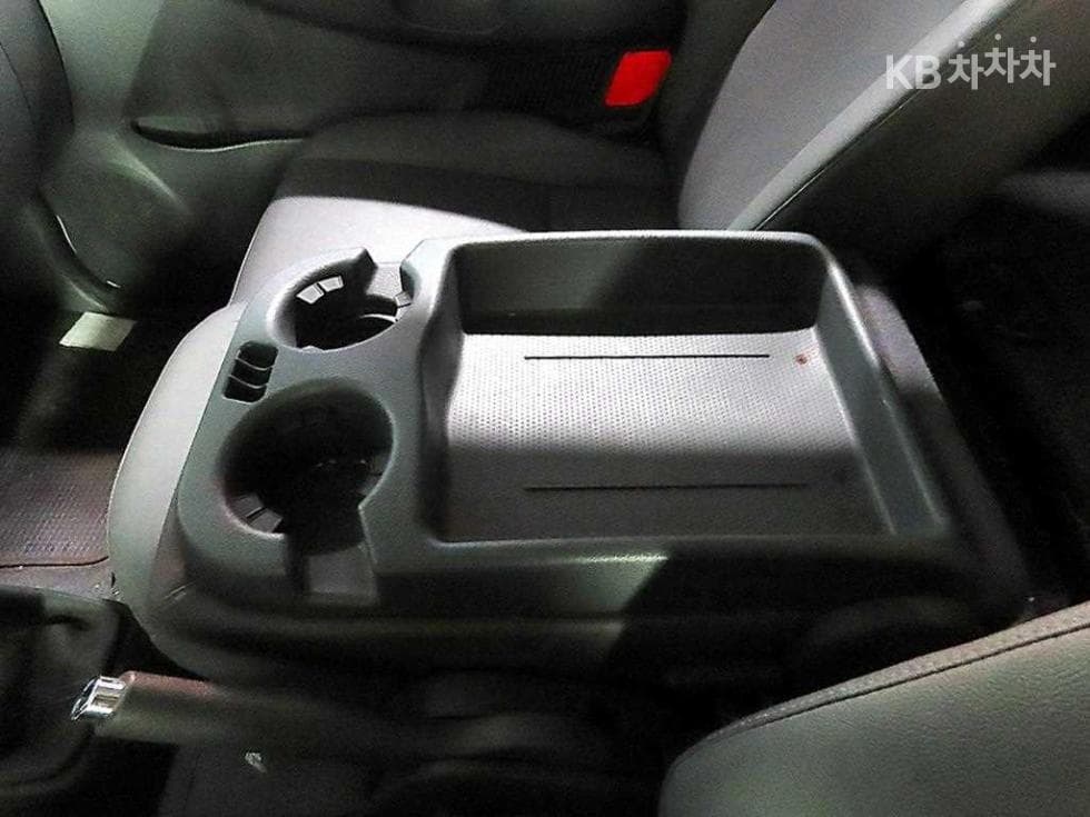Kia Bongo 3 (light truck)1.2Ton Wing Body Extra Long Manual식 King Cab Prestige - 12