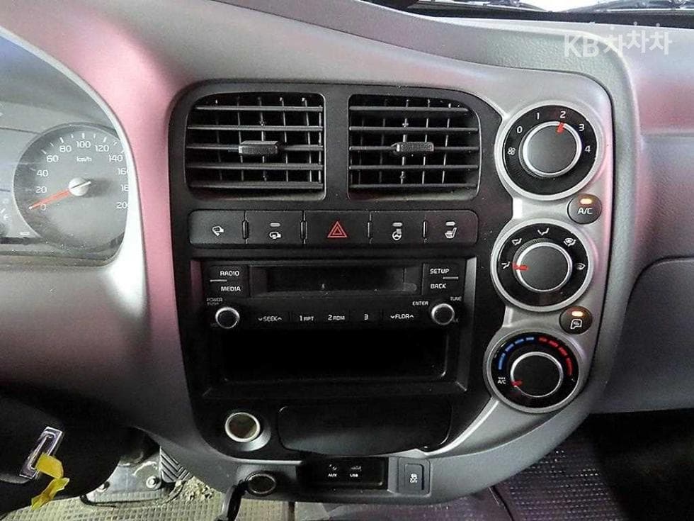 Kia Bongo 3 (light truck)1.2Ton Wing Body Extra Long Manual식 King Cab Prestige - 13
