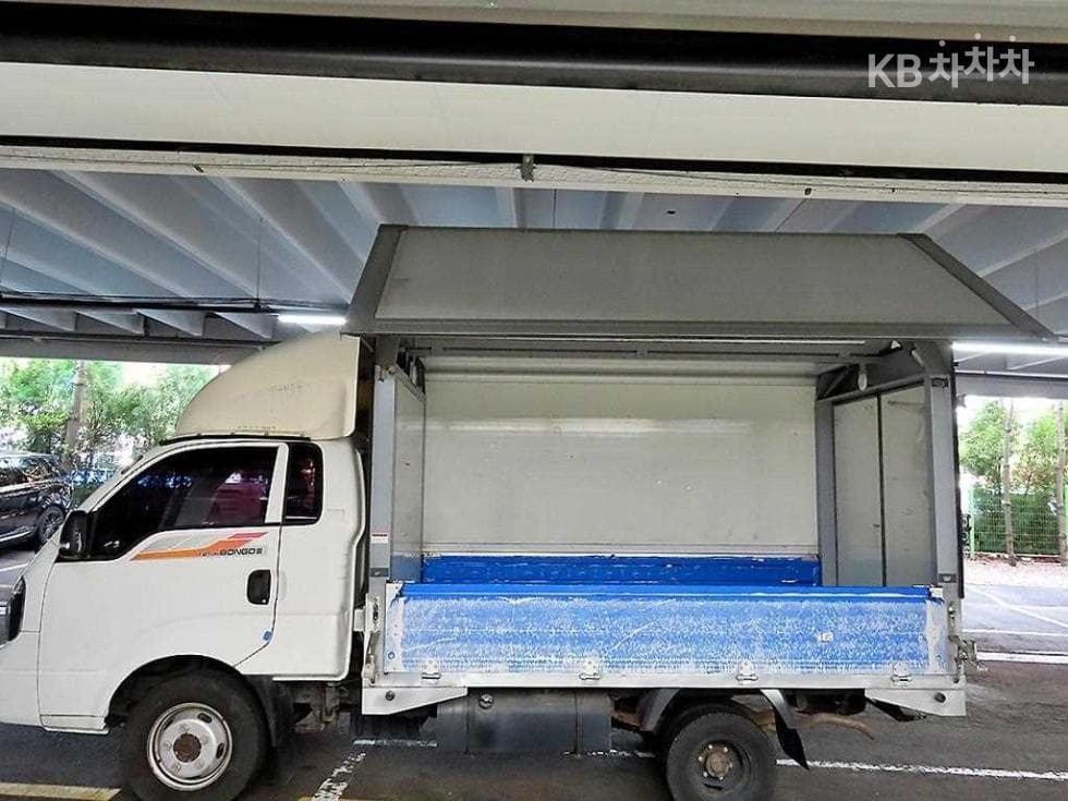 Kia Bongo 3 (light truck)1.2Ton Wing Body Extra Long Manual식 King Cab Prestige - 18