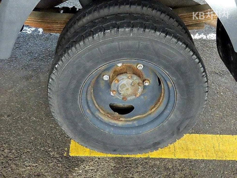 Kia Bongo 3 (light truck)1.2Ton Wing Body Extra Long Manual식 King Cab Prestige - 20