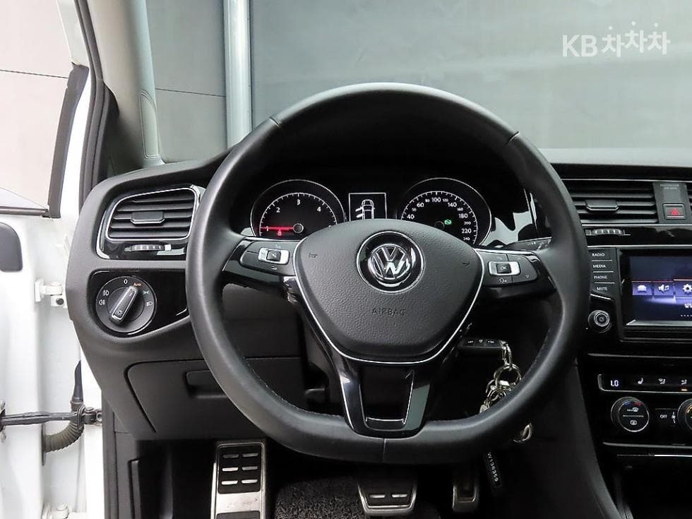 Volkswagen Golf2.0 Turbo Diesel Injection MK7 - 9