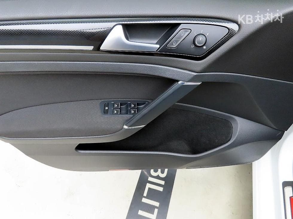 Volkswagen Golf2.0 Turbo Diesel Injection MK7 - 11