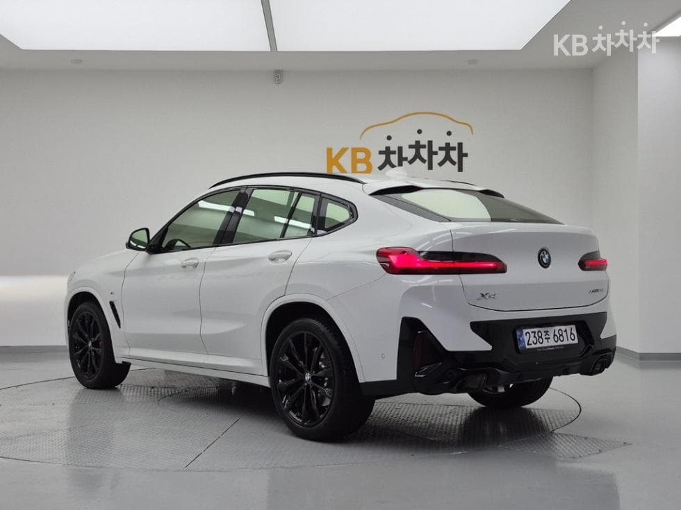 BMW New X4 (G02)xDrive 20i M Sport Pro - 3