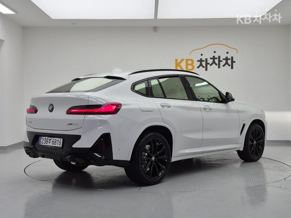 BMW New X4 (G02)xDrive 20i M Sport Pro - 4
