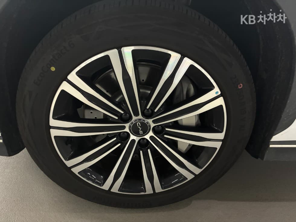 BYD SEALION 7RWD Standard - 29