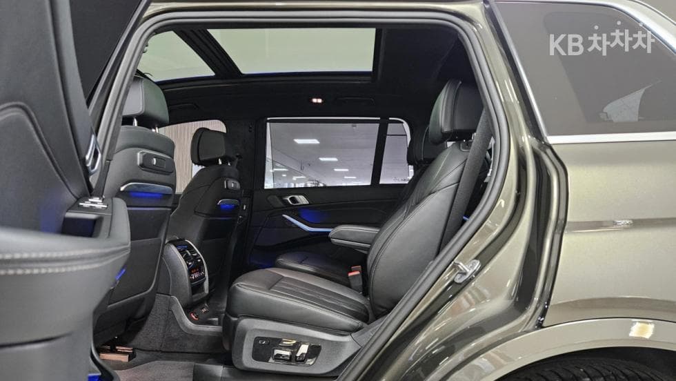 BMW X7(G07)xDrive 40i M Sport - 11