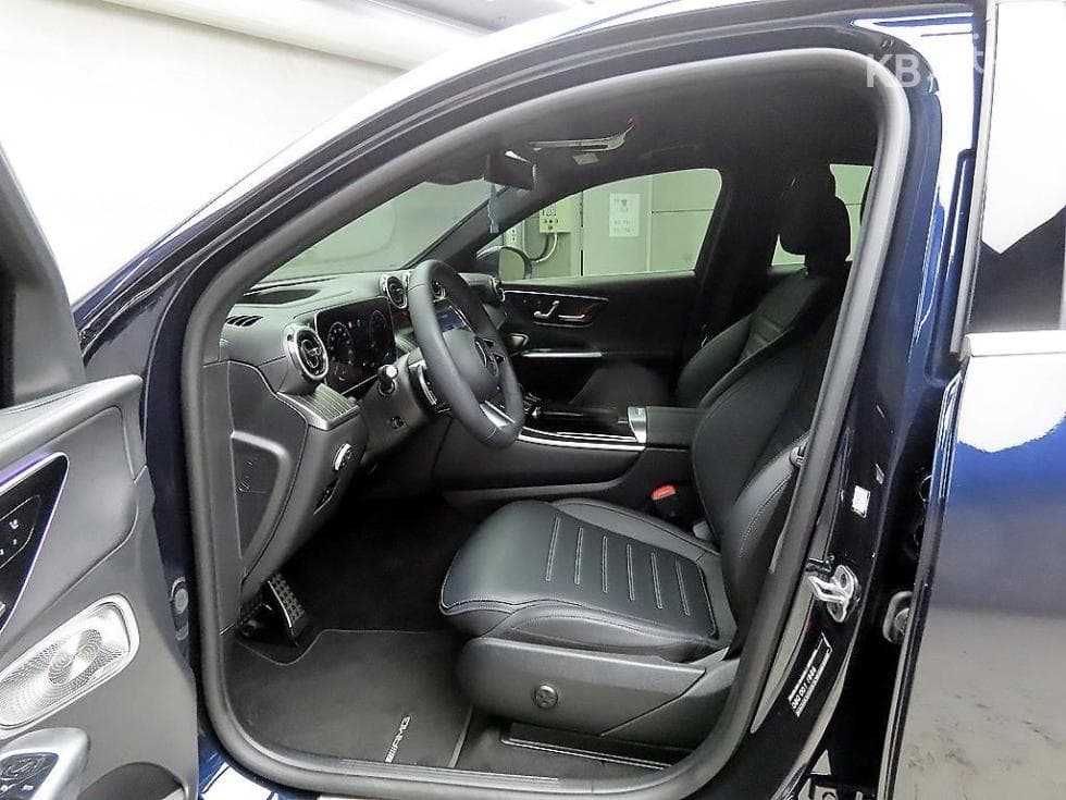 Mercedes-Benz GLC(X254)GLC300 4Matic Coupe AMG Line - 5