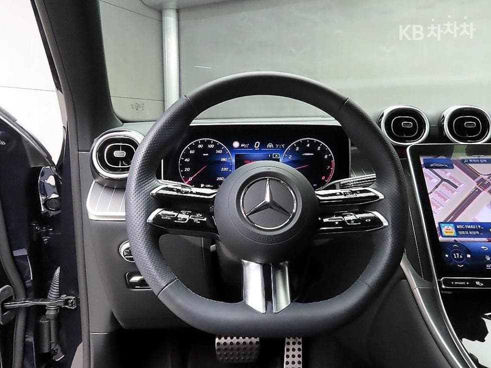 Mercedes-Benz GLC(X254)GLC300 4Matic Coupe AMG Line - 9