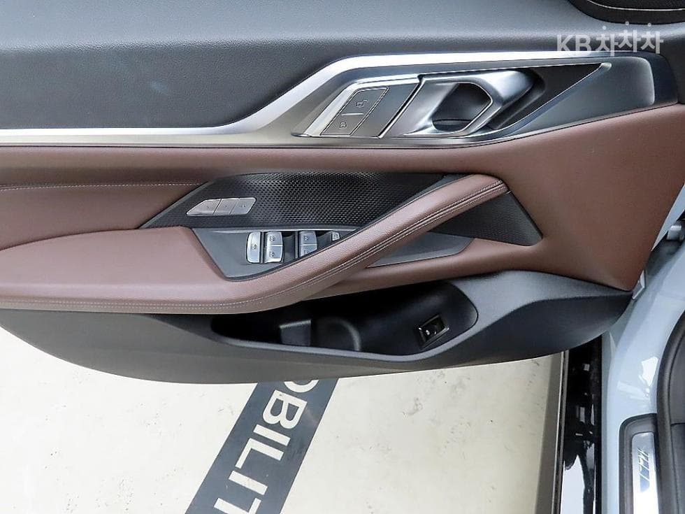 BMW 4시리즈 (G22)420i Gran Coupe M Sport First Edition - 11