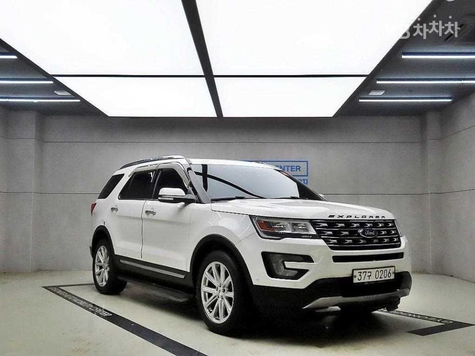 Ford New Explorer 2.3 EcoBoost 4WD Limited - Image 1