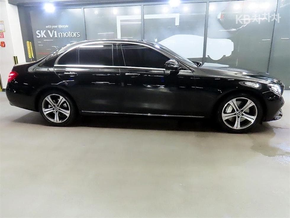 Mercedes-Benz E-Клас (W213)E300 Avantgarde - 3