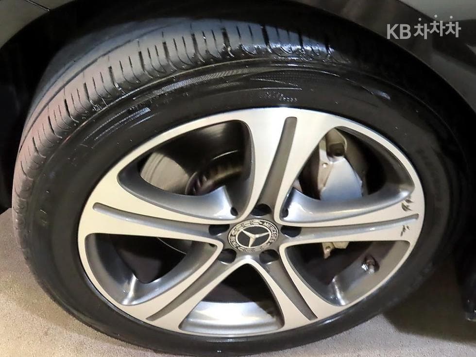 Mercedes-Benz E-Клас (W213)E300 Avantgarde - 20