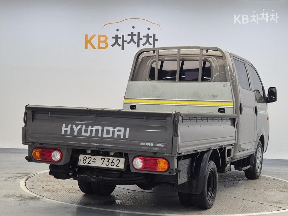 Hyundai Porter 2Extra Long Double Cab CRDi Smart - 3