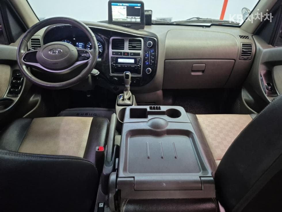 Hyundai Porter 2Extra Long Double Cab CRDi Smart - 6