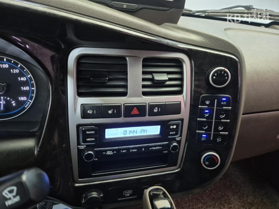 Hyundai Porter 2Extra Long Double Cab CRDi Smart - 14