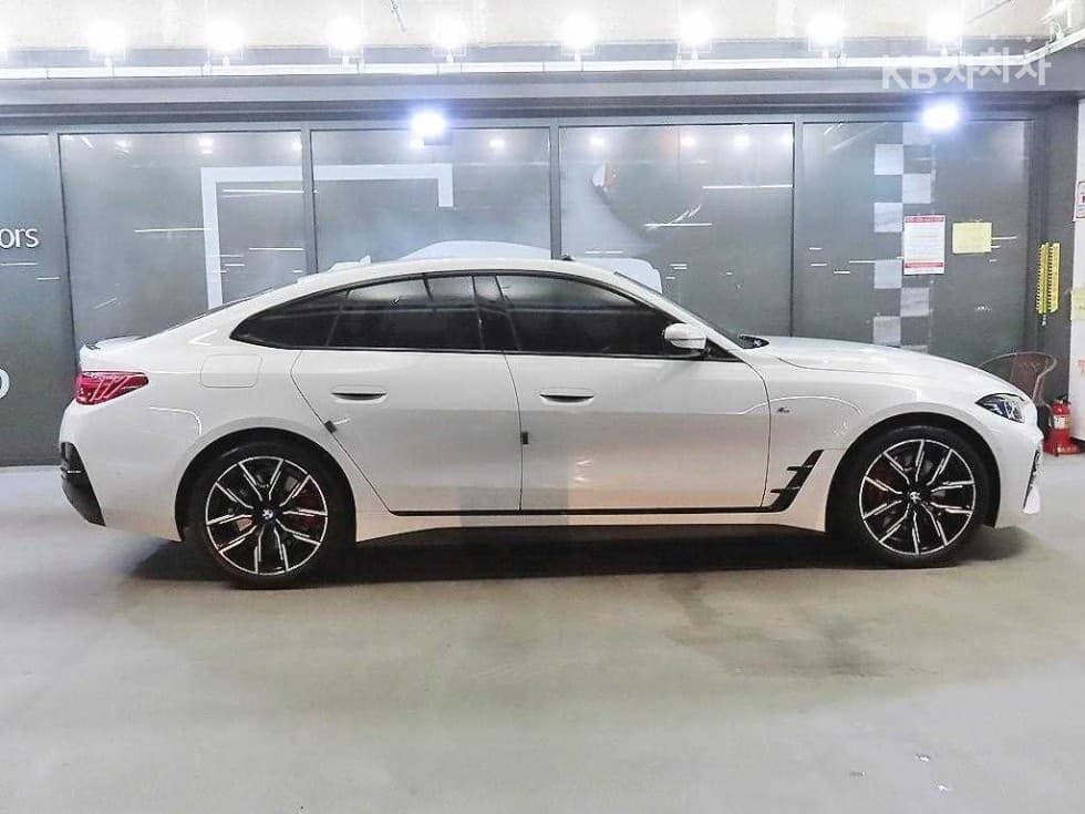 BMW 4시리즈 (G22)420i Gran Coupe M Sport Pro - 3