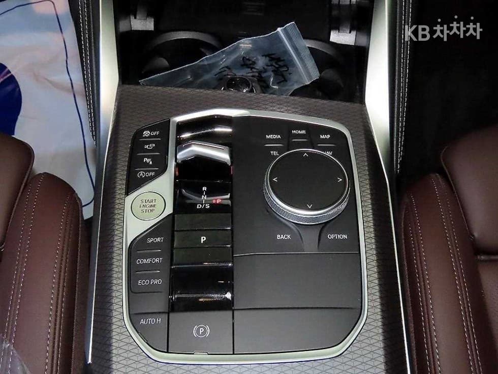 BMW 4시리즈 (G22)420i Gran Coupe M Sport Pro - 12