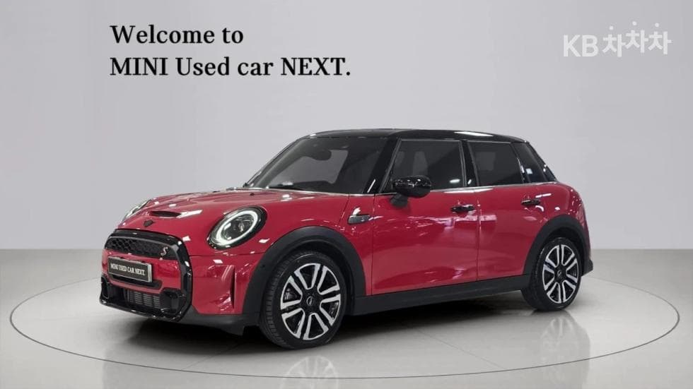 Mini Cooper 5-door S 2.0 Classic Standard - Image 1
