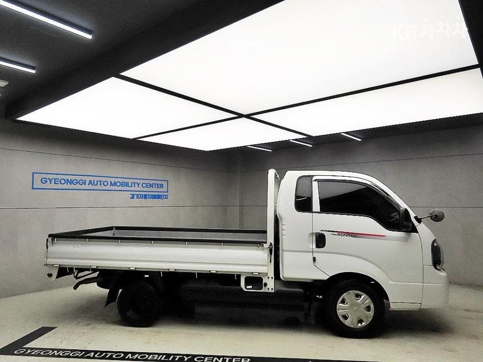 Kia The New (facelift) Bongo 3 (light truck)LPG Box Truck 1 Ton 하이 King Cab Extra Long L - 2